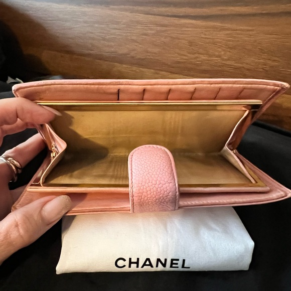 Chanel CC pink pebbled leather long kiss lock wallet - Picture 5 of 10